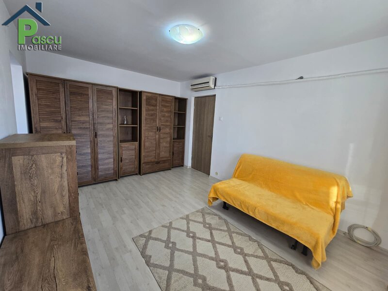 Eroii Revolutiei, int. Targu Frumos