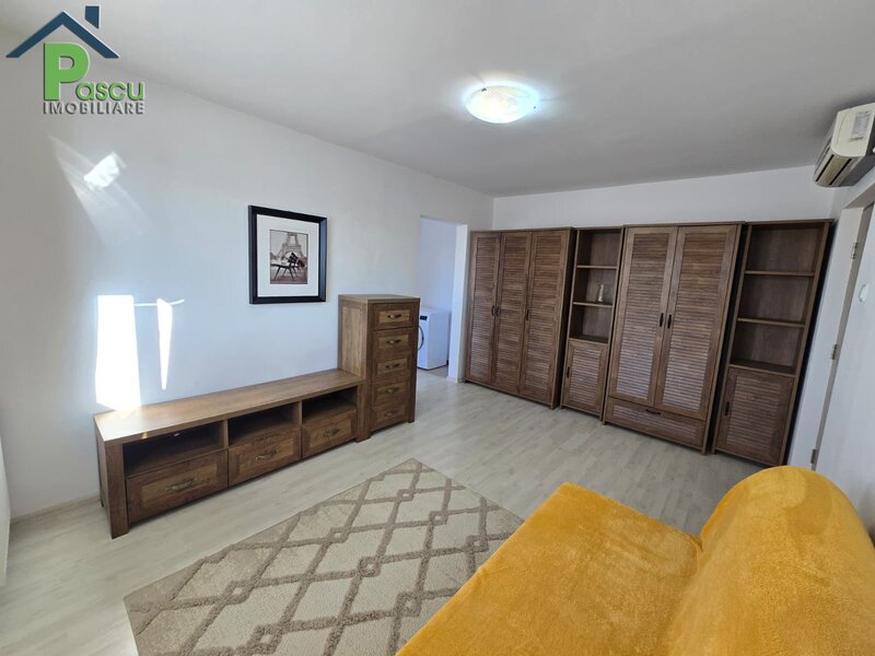 Eroii Revolutiei, int. Targu Frumos