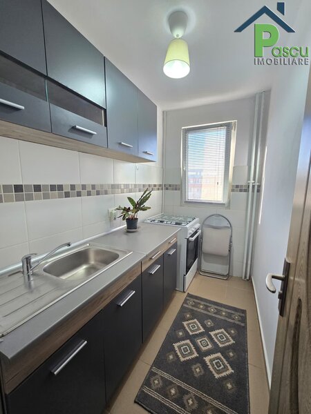 Eroii Revolutiei, int. Targu Frumos